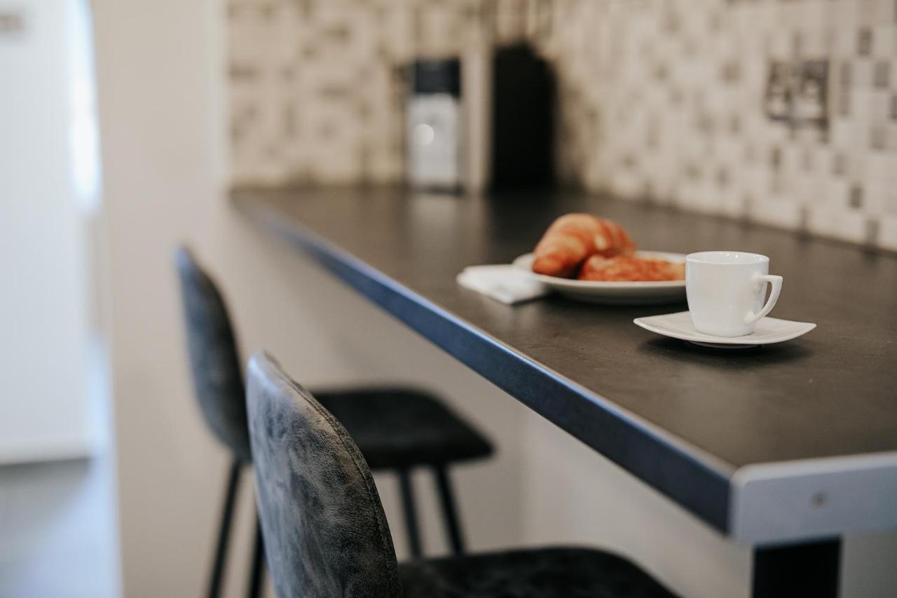 Lazaros Centre Apartment 라르나카 외부 사진